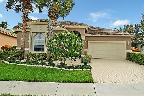 Home For Sale In Majestic Isles
