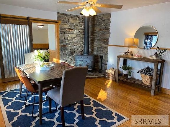 3rd image of 3495 N Pinehaven Dr