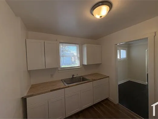 19192 Hull St — Photo 16