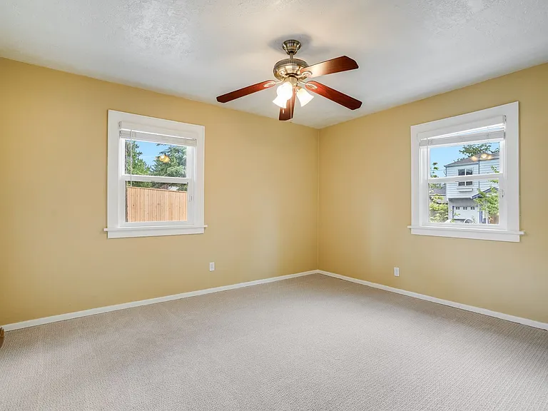 11811 SE Boise St — Photo 8