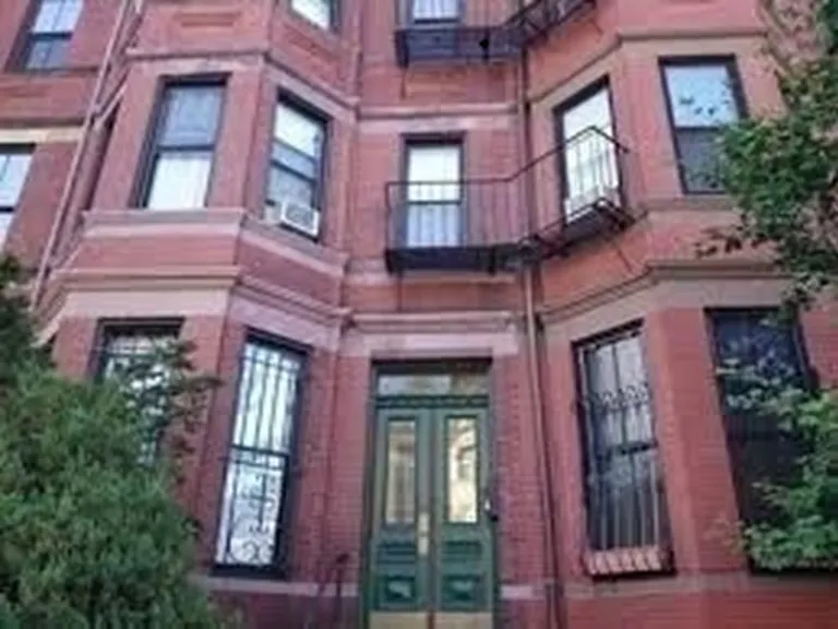 556 Columbus Ave #13 — Photo 11