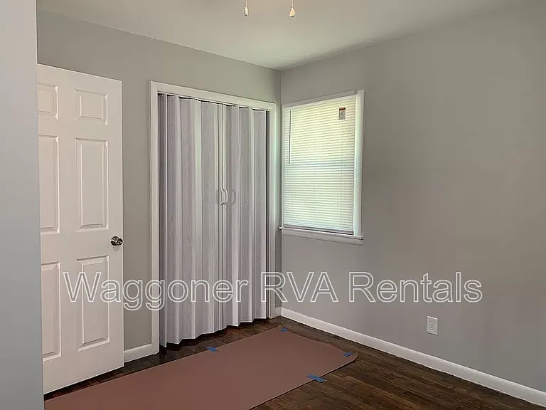 924 Kingsway Rd — Photo 15