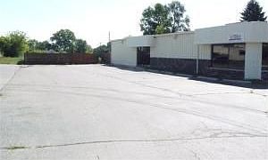 Commercial Building in Town of Norway