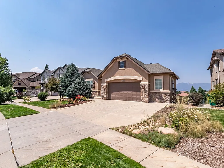 10154 Silver Leaf Way — Photo 50