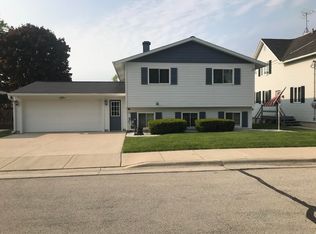 132 E Wilson St, Valders, WI 54245