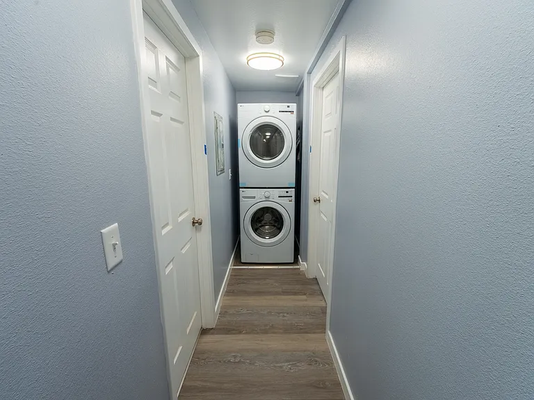10374 Long Beach Blvd #1C — Photo 11