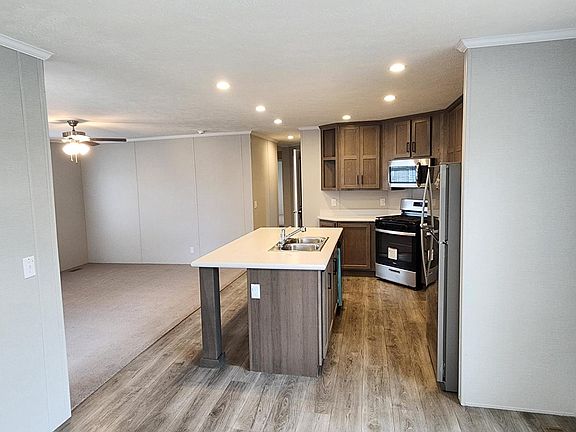 4th image of 13808 Hyde Ct #11