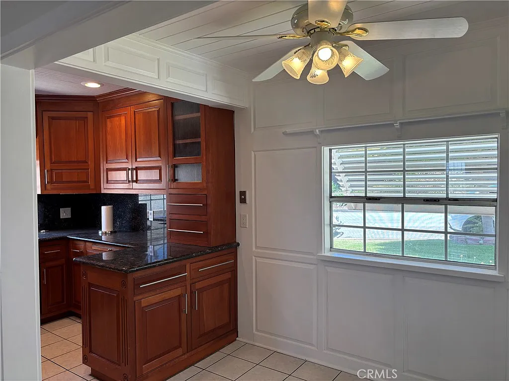 2 bed, 1173 sqft, $4,200 — Photo 3
