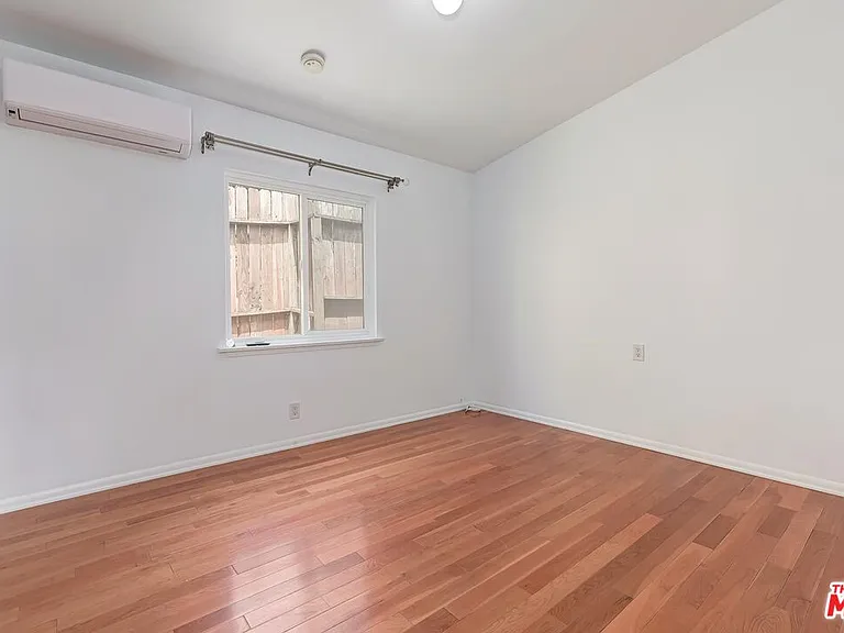 8531 Walnut Dr — Photo 21