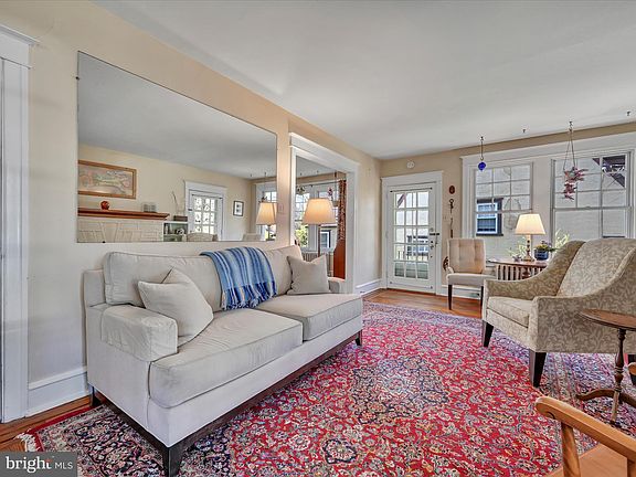 4th image of 815 Beechwood Dr