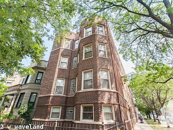 4th image of 1212 W Waveland Ave #1311