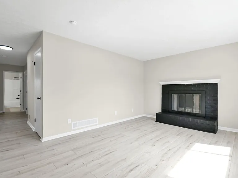 8008-8010 Smoky Row Rd #8008 — Photo 3