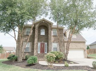 1044 Running Brook Dr, Lawrenceburg, KY 40342