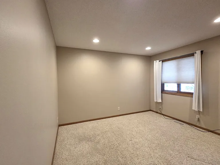 459 Jefferson St — Photo 13