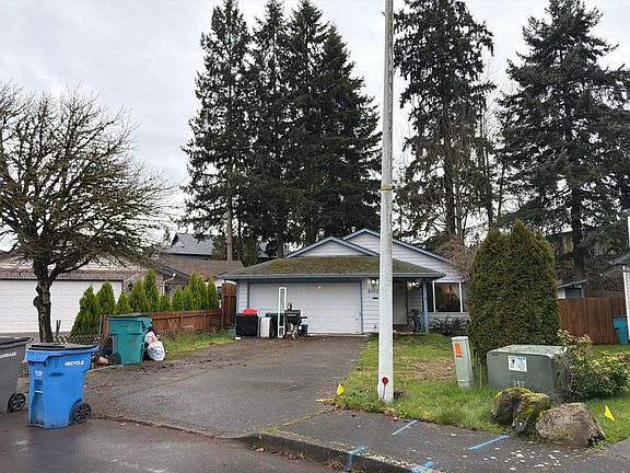 2nd image of 5103 NE 72nd Cir