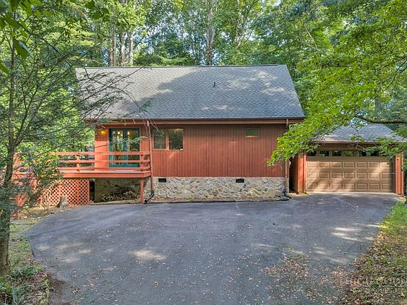 5th image of 579 River Ridge