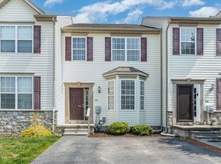 319 Mineral Dr, York, PA 17408