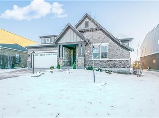 360 Woodstream Dr, Springboro, OH 45066