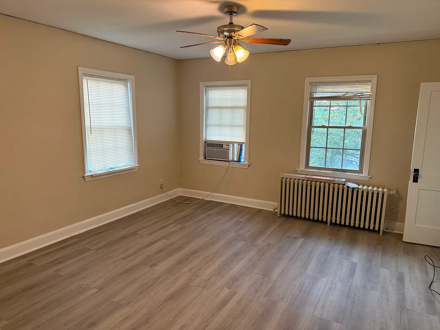 2 bed, 800 sqft, $1,500 — Photo 3