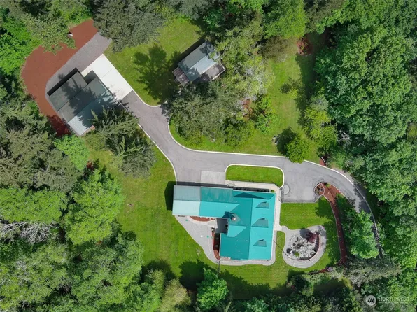 51 Jefferson Avenue, Port Ludlow, WA 98365