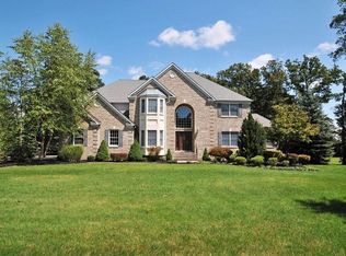 9 Rolling Ridge Dr, Rockaway, NJ 07866