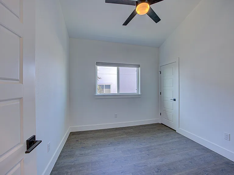 20507 Bonanza St #A — Photo 32