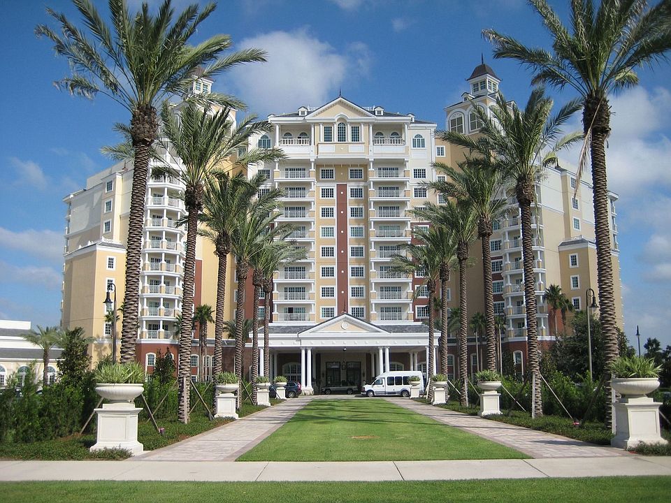 Reunion Grande Condo