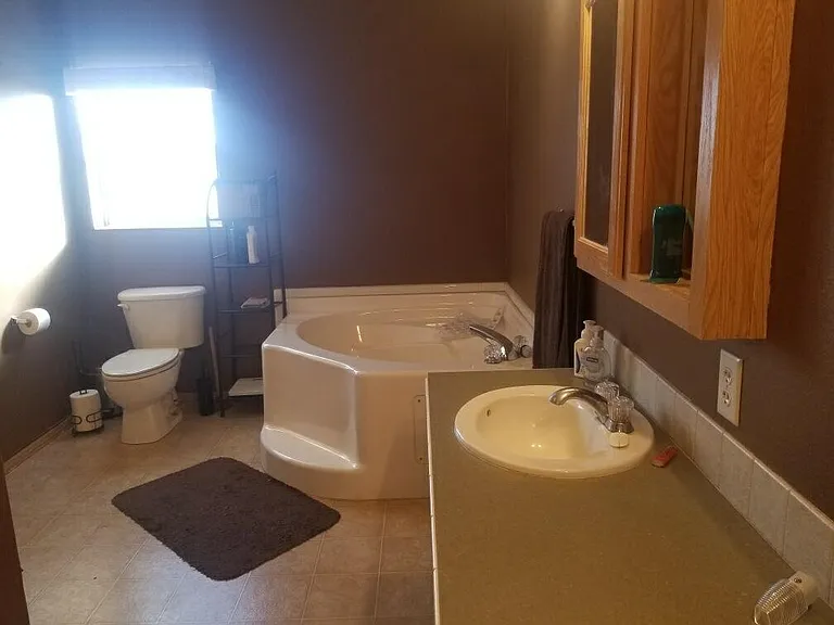 8525 Squirrel Creek Rd — Photo 23
