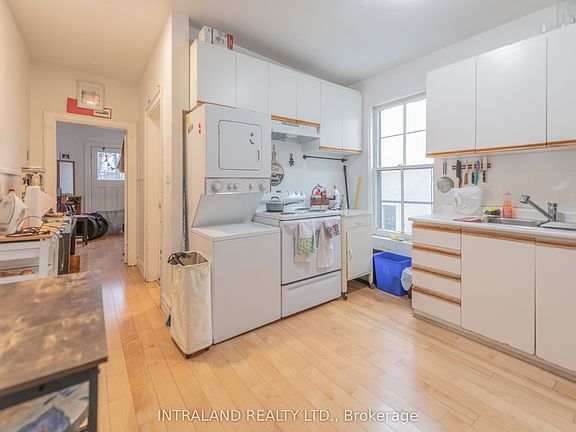 5th image of 284 Lisgar St