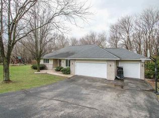 3679 T Bird Way, Cottage Grove, WI 53527