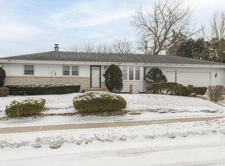 W145N8432 Lucerne DRIVE, Menomonee Falls, WI 53051