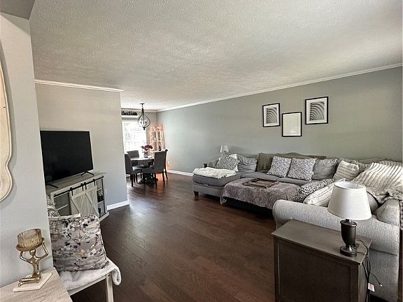 3rd image of 14541 Cross Creek Ln