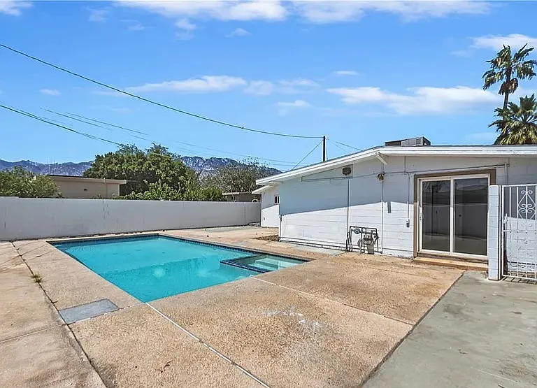 3 bed, 1248 sqft, $3,100 — Photo 1
