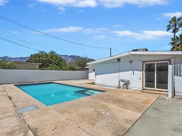 67346 Mission Ct, Cathedral City, CA 92234