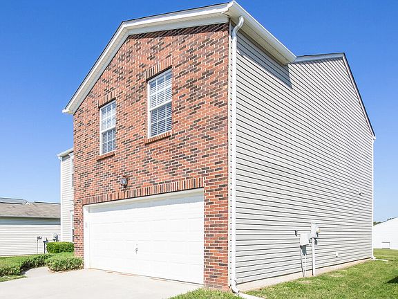 2nd image of 8118 Rosberg Ln
