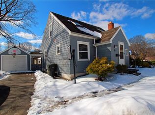 45 Surrey Rd, Rochester, NY 14616