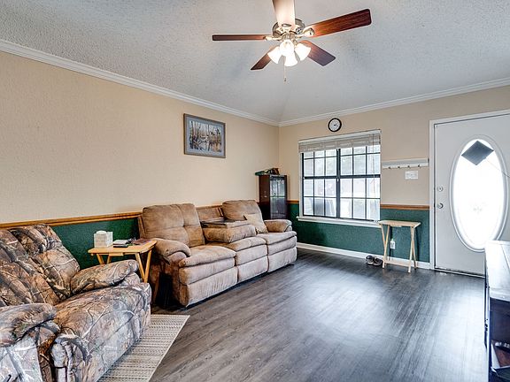 5th image of 204 Joshua St