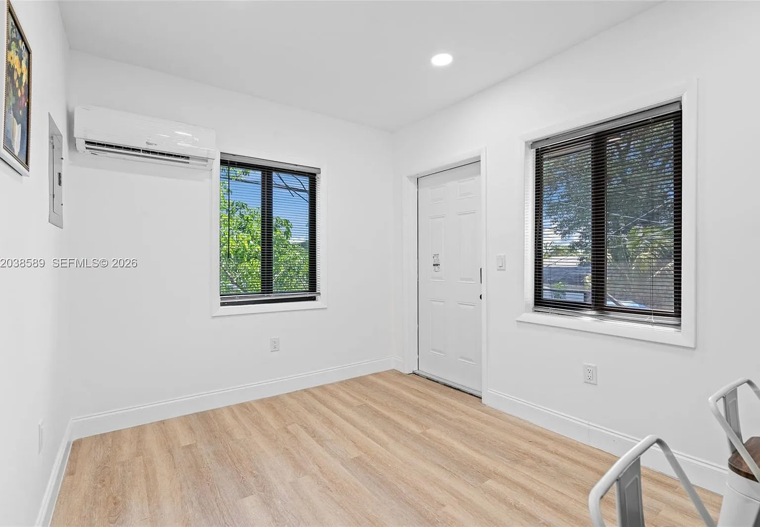 17th Ave Manor — Photo 4