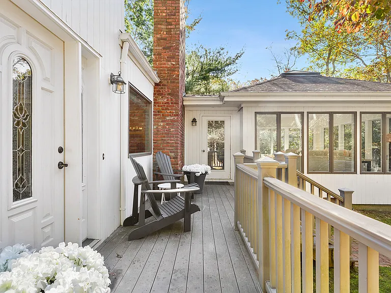 120 Springy Banks Rd — Photo 25