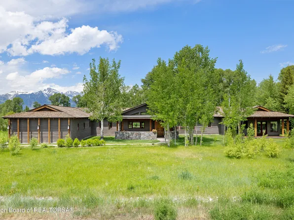 735 E Wild Rye Dr, Jackson, WY 83001