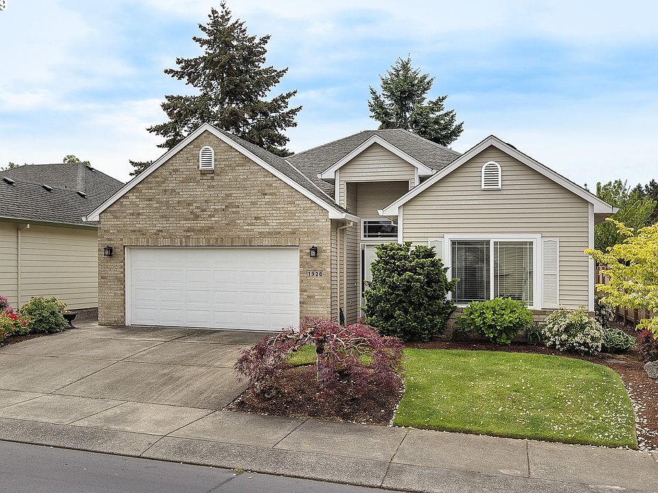 1st image of 1920 NE Harewood Pl