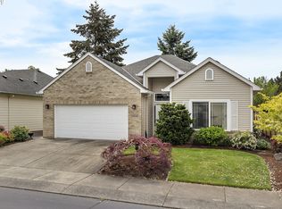 1920 NE Harewood Pl, Hillsboro, OR