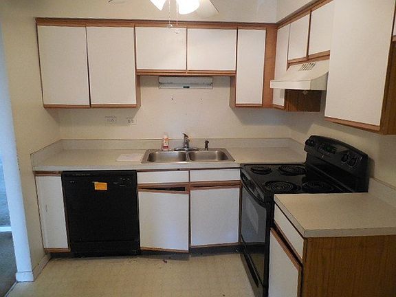 4th image of 17974 Amherst Ct APT 201