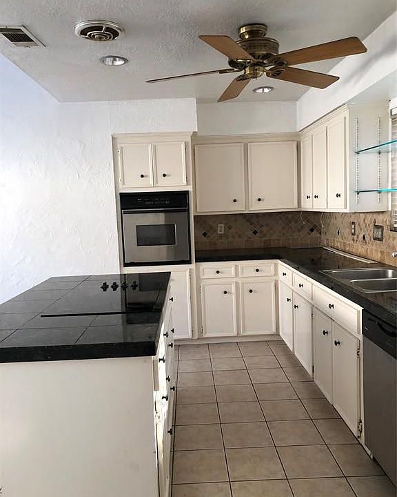 1st image of 26014 Trailcliff Ct