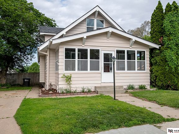 3rd image of 5818 S 21st St