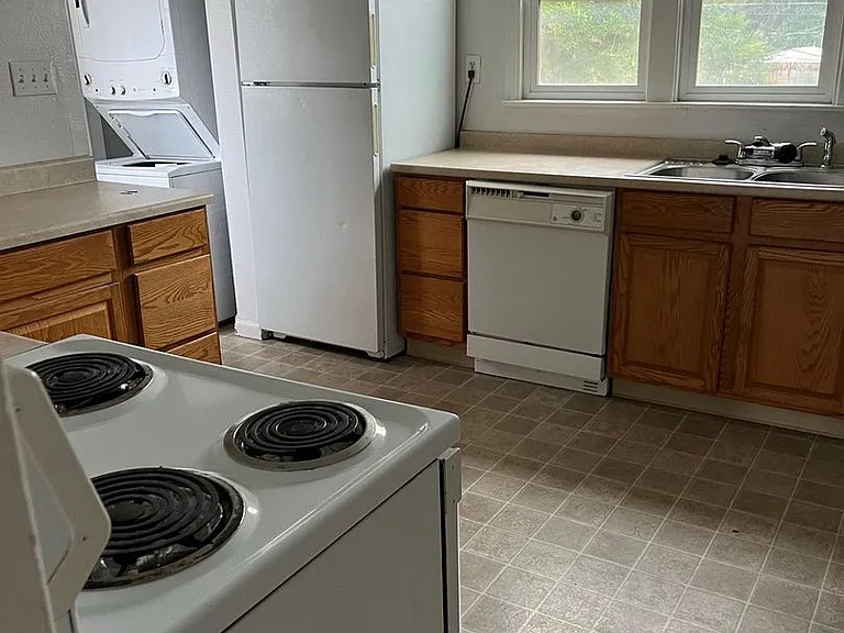 345 N 300 W — Photo 7