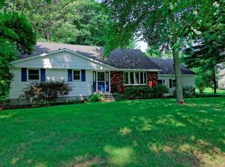 913 Randall Rd, Niskayuna, NY 12309