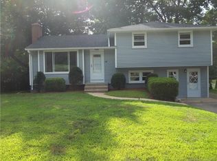 142 Reynolds Dr, Meriden, CT 06450