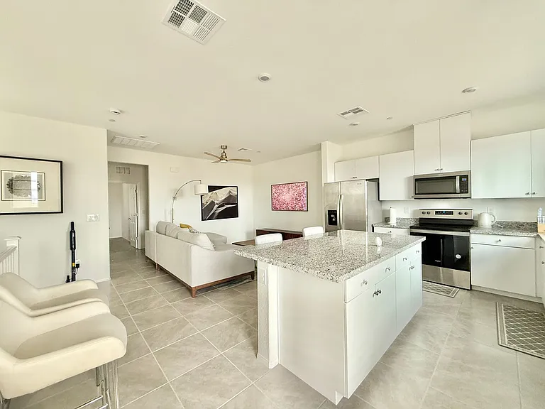 5672 Beguiling Falls St — Photo 3
