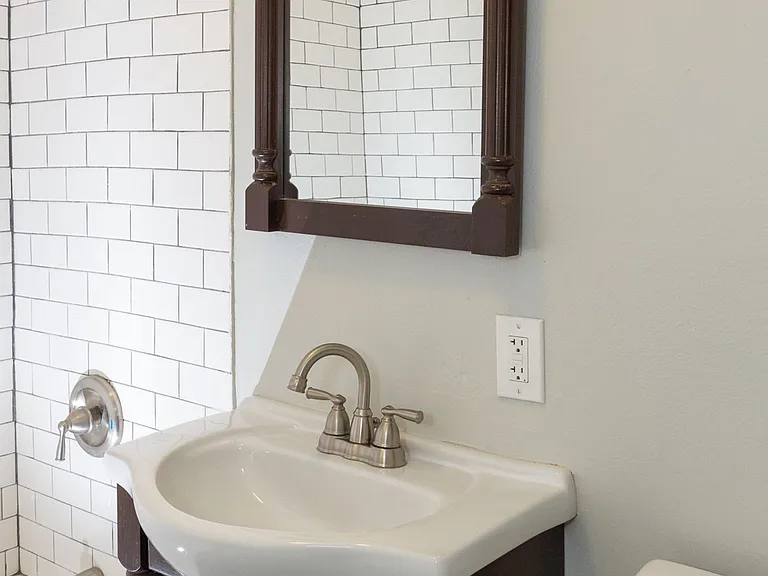 Townhome style apartments in up-and-coming Virgil Village with parking! — Photo 13